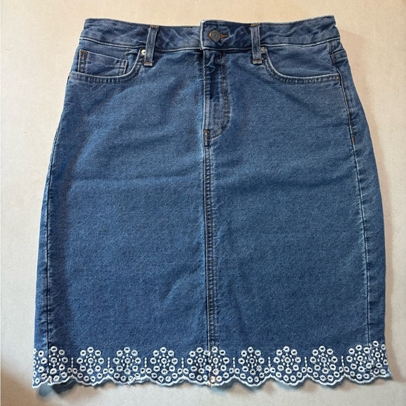 Tommy Jeans Embroidered Denim 20 in Skirt Women’s Size 6 Daisy Hem Blue Jean - Picture 2 of 9